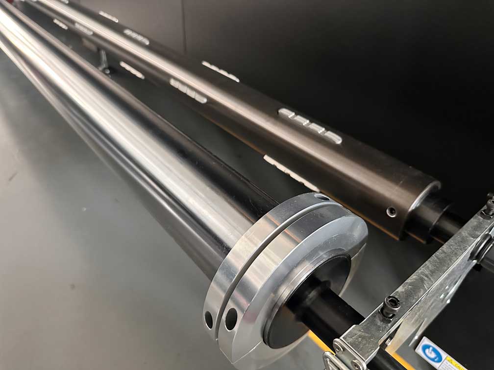 氣脹軸加鋼輥組合